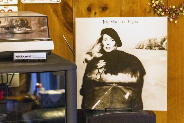 Joni Mitchelle - Hejira.jpg