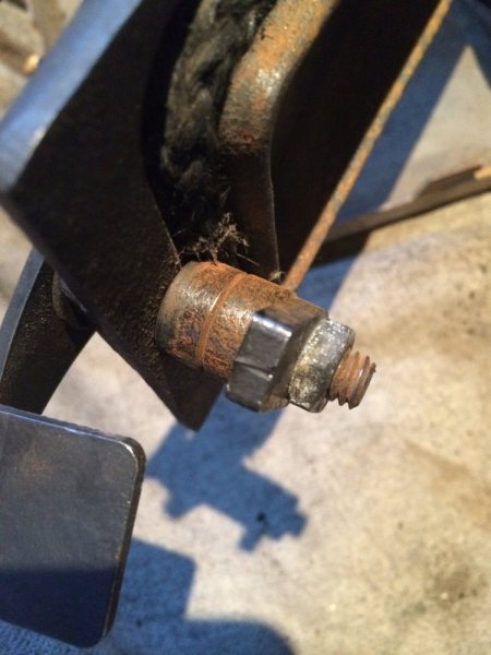 QuadrafireCastileAshDoorLatch (1).JPG