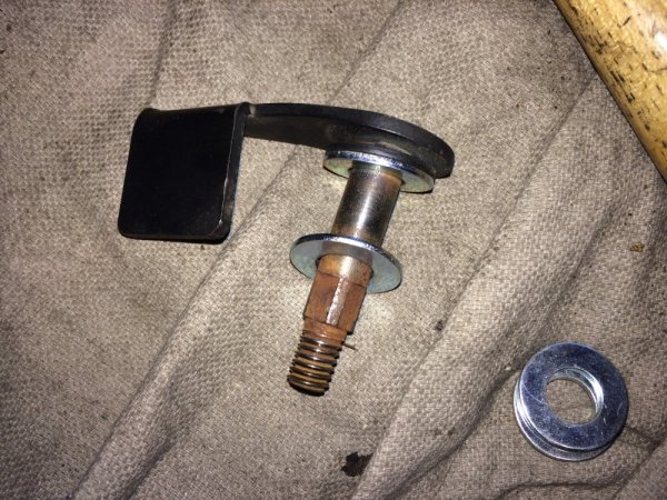 QuadrafireCastileAshDoorLatch (4).JPG