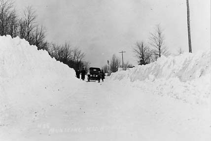 M-28 by Munising.jpg