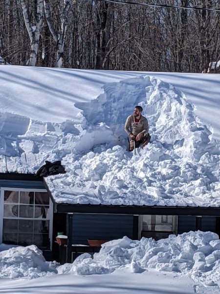 Shovel roof in Pariadise.jpg