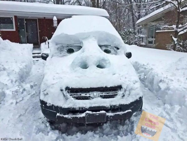 Funny car-snow.jpg