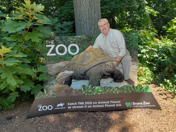 The Zoo ad at bronx zoo.jpg