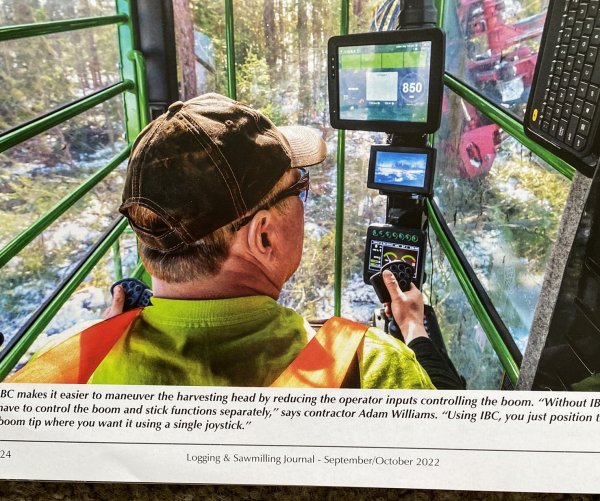 John Deere 953 Intelligent Boom control.jpg.jpeg