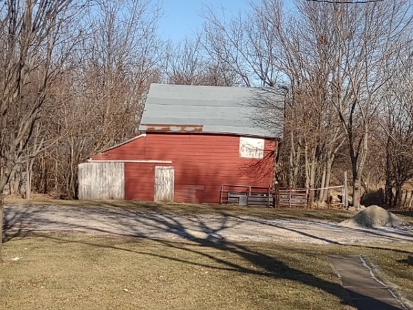 barn.jpg