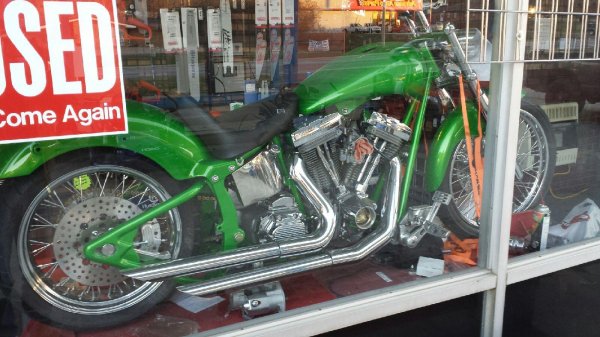 latest custom softail.jpg