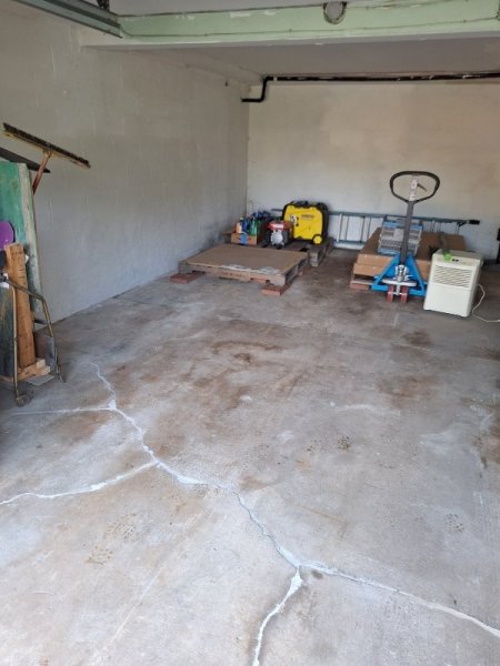 empty garage.jpg