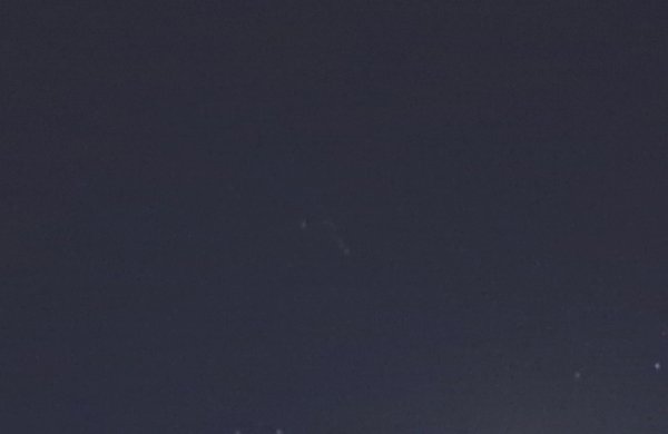 Comet-cropped and lightened pot.jpg