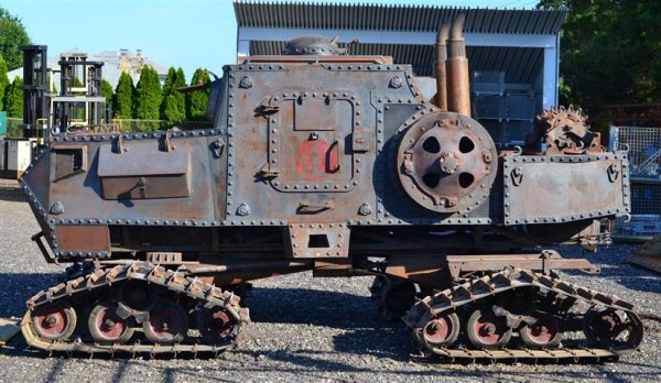 tucker snowcat 2.jpg