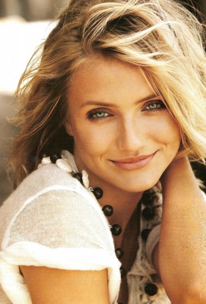 Cameron-Diaz-cameron-diaz-4122632-1453-2139.jpg