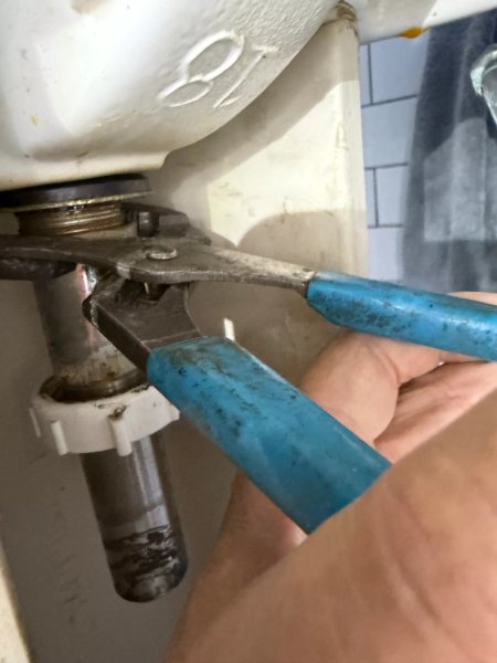 PedestalFaucetRep16-ChannelLockFitsAndEnoughRoomToLoosenIt.jpg