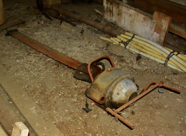 Saw 010 (1024x752).jpg