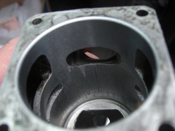 044 cylinder scratches 029.JPG