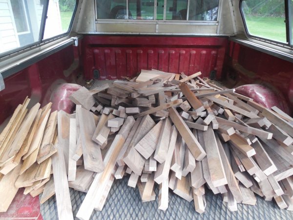 walnut scrap wood 002.JPG