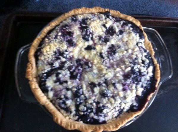 blueberry pie.jpg