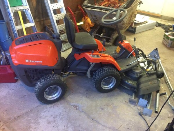 Husqvarna R 120S.jpg