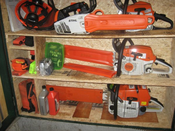 garden stacks cabinet saws 006.JPG