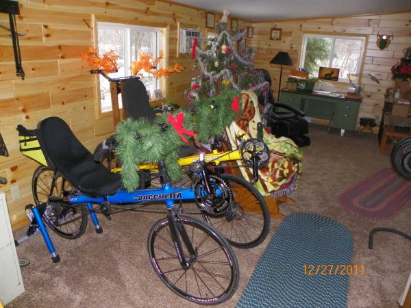 Christmas bikes-2.JPG