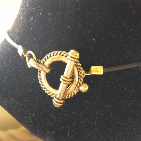 toggle clasp gold.jpg