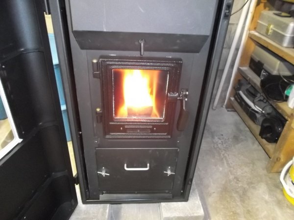 IS THIS SOOT NORMAL.JPG