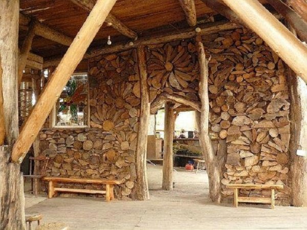 Nice wall and doorway.jpg