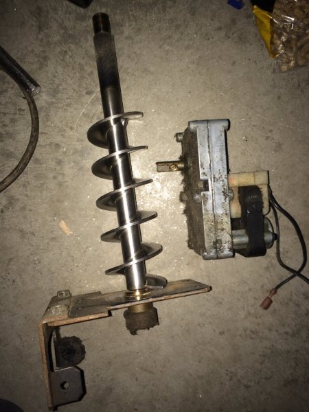 Lopi02Auger&OldMotor.JPG