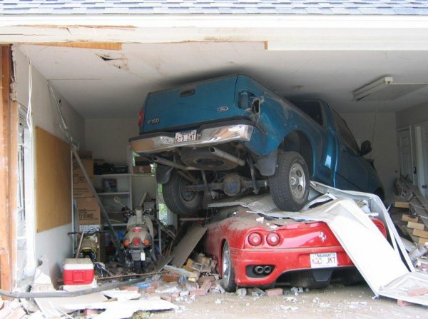 Car-crash-in-garage.jpg