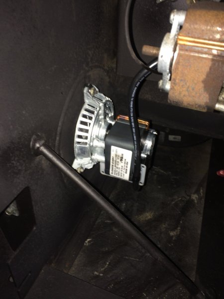 HarmanAdvance2-#4NewCombustionBlower.JPG
