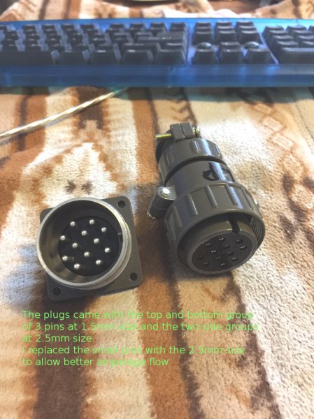 12pinplug2.jpg