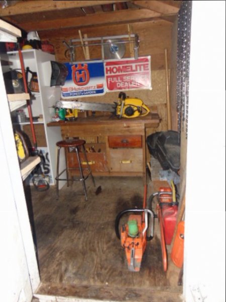 saw shop entrance 52816.JPG