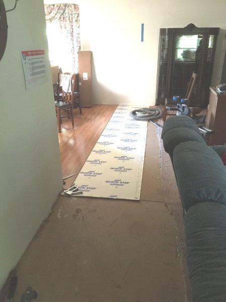 Living room lookingsouth.jpg